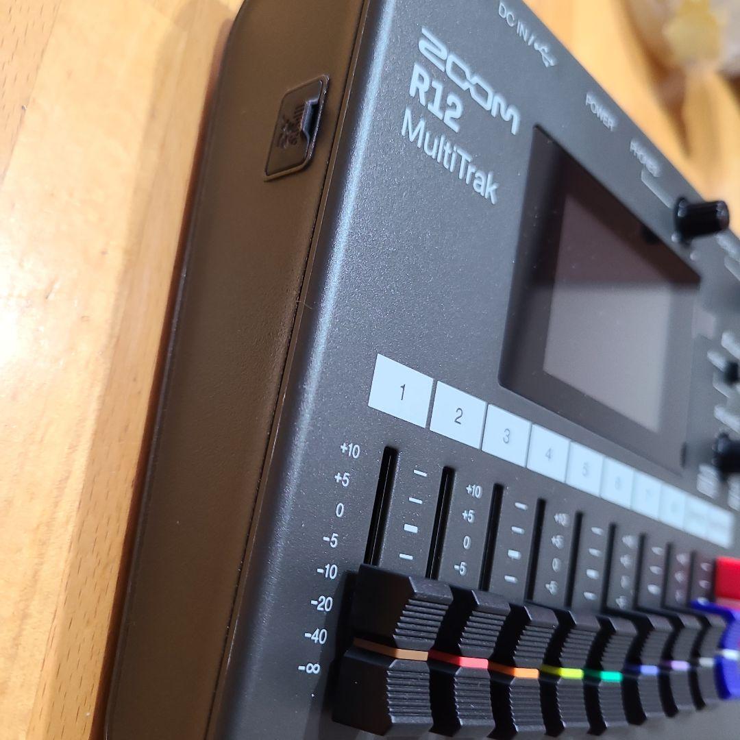 ZOOM R12 MULTITRAK 新品未使用!おまけあり!