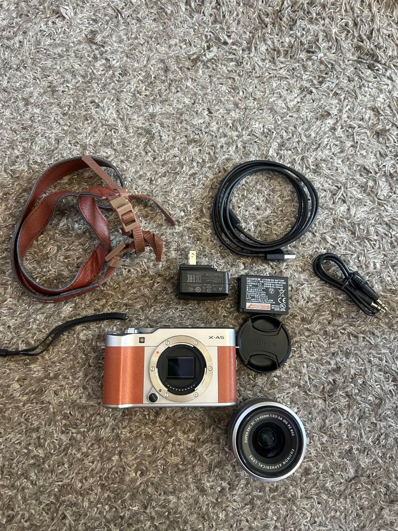 Fujifilm X-A5 ミラーレスカメラ