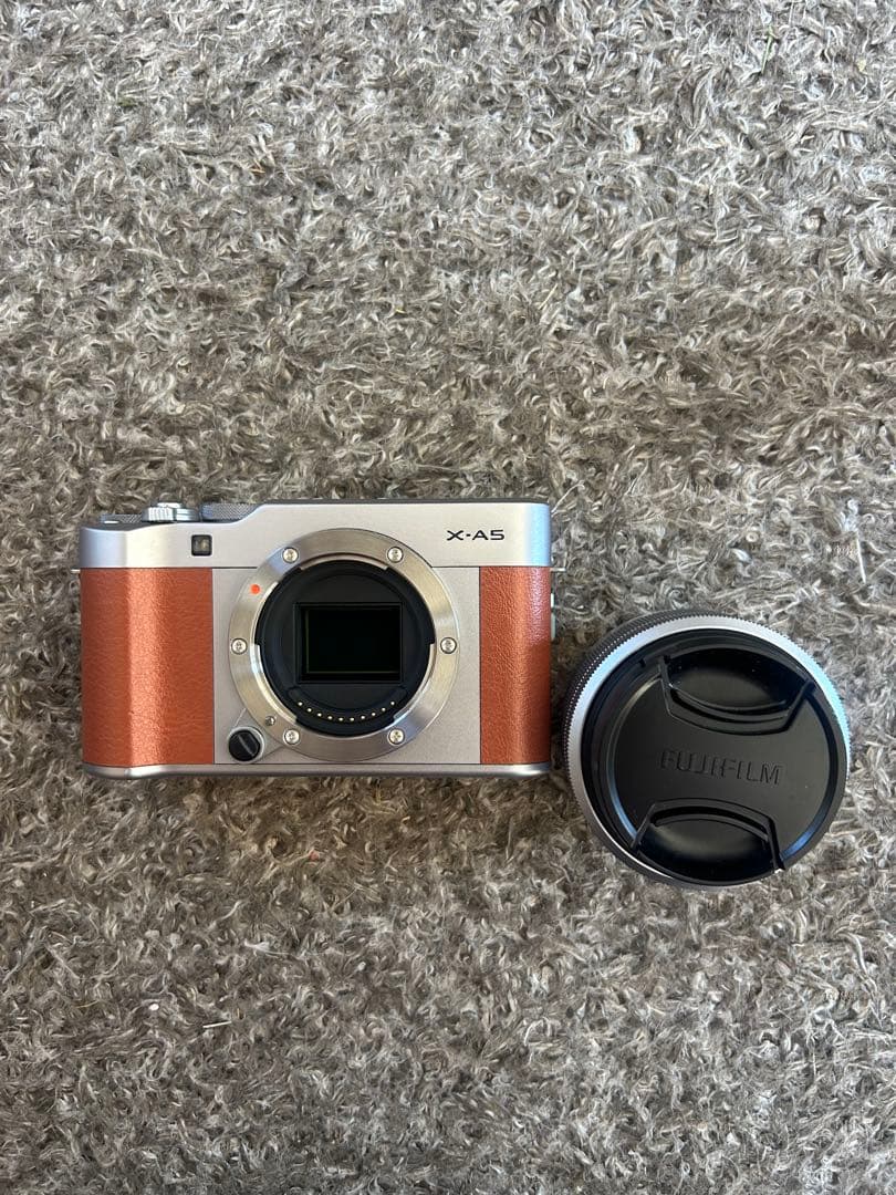 Fujifilm X-A5 ミラーレスカメラ