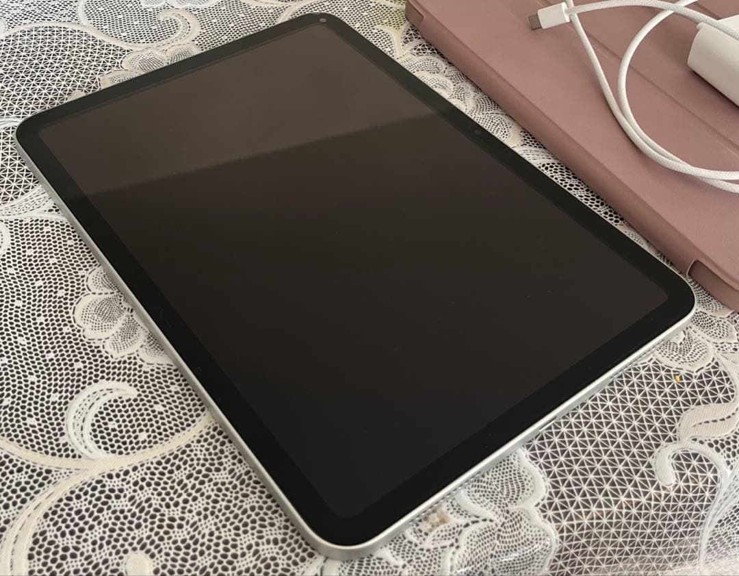 iPad A16 第11世代 128GB シルバー WiFiモデル