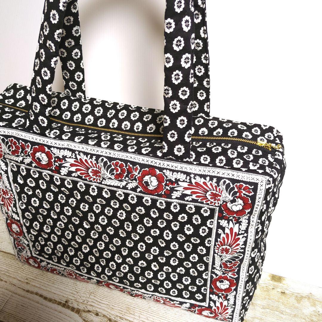 スクエアバッグ　ペットボトルカバー　大きなポーチ　ハンドメイド