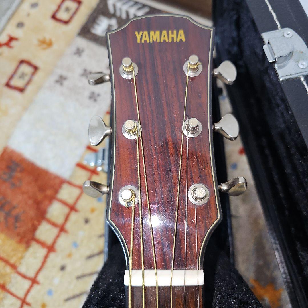 初代ヤマハCsf-60総単板パーラーギター。ヤマハハードケース付き