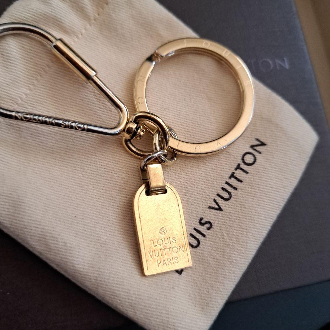 Louis Vuitton ゴールドキーホルダー　ポーチ　箱付き
