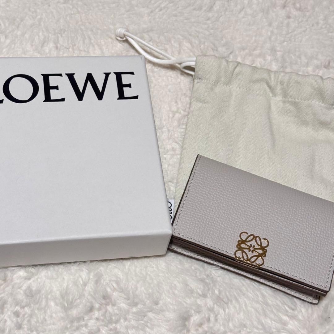 新品　ロエベLOEWE 名刺入れ アナグラムビジネスカードホルダーライトゴースト
