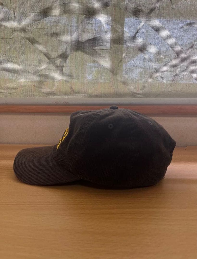 Stussy MID-DEPTH SPORT ARCH STRAPBACK 黒