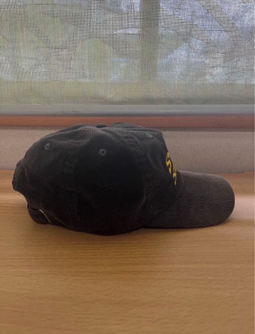 Stussy MID-DEPTH SPORT ARCH STRAPBACK 黒