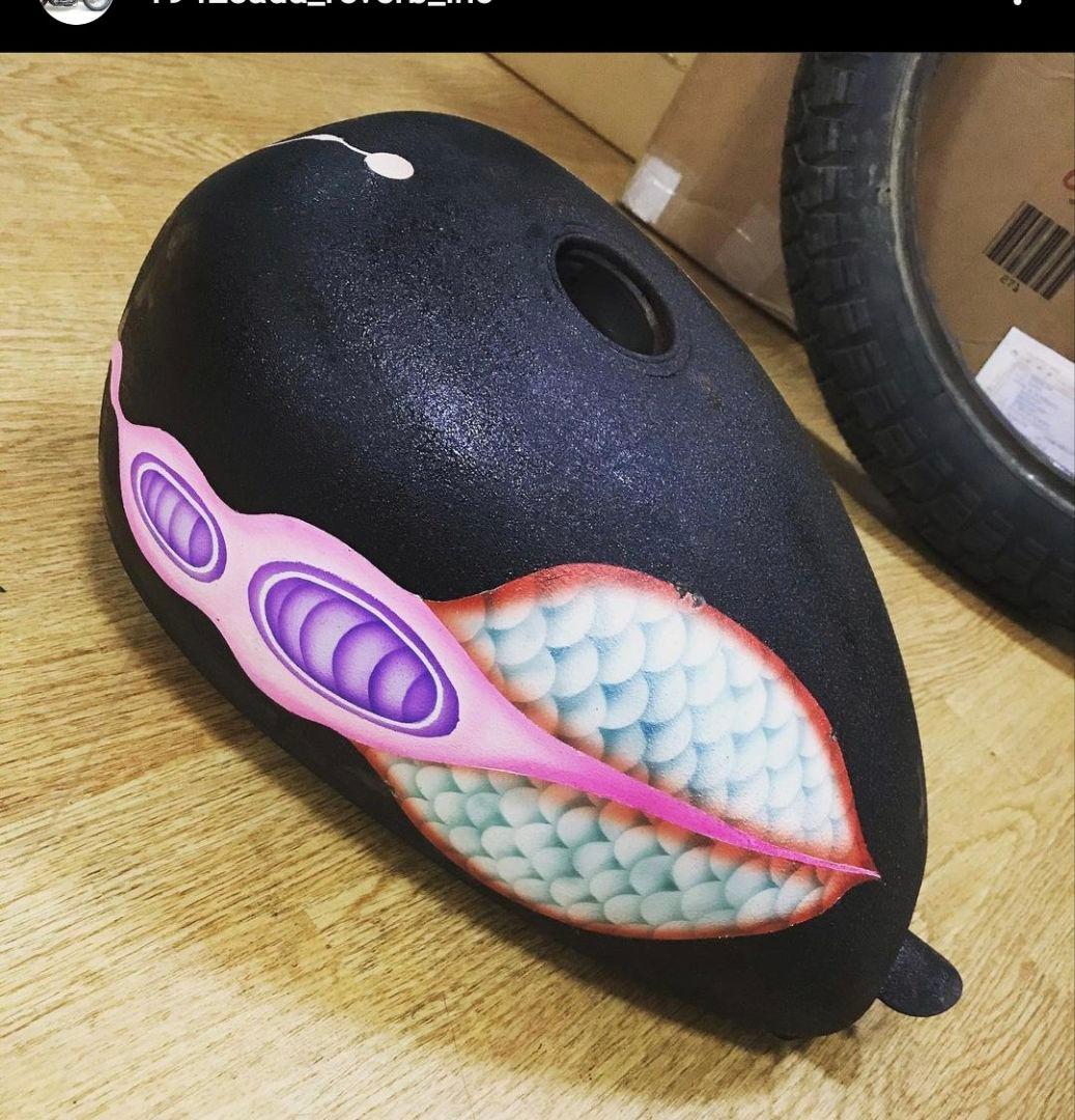 ピーナッツタンク　タンク　エイジング　ハーレー　ショベル　パン　エボ