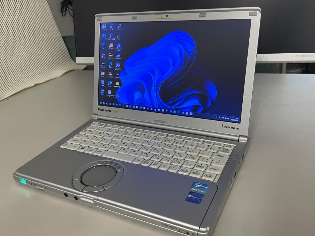 電気屋でパソコン初心者の方：Dual Boot PC CF-SX2