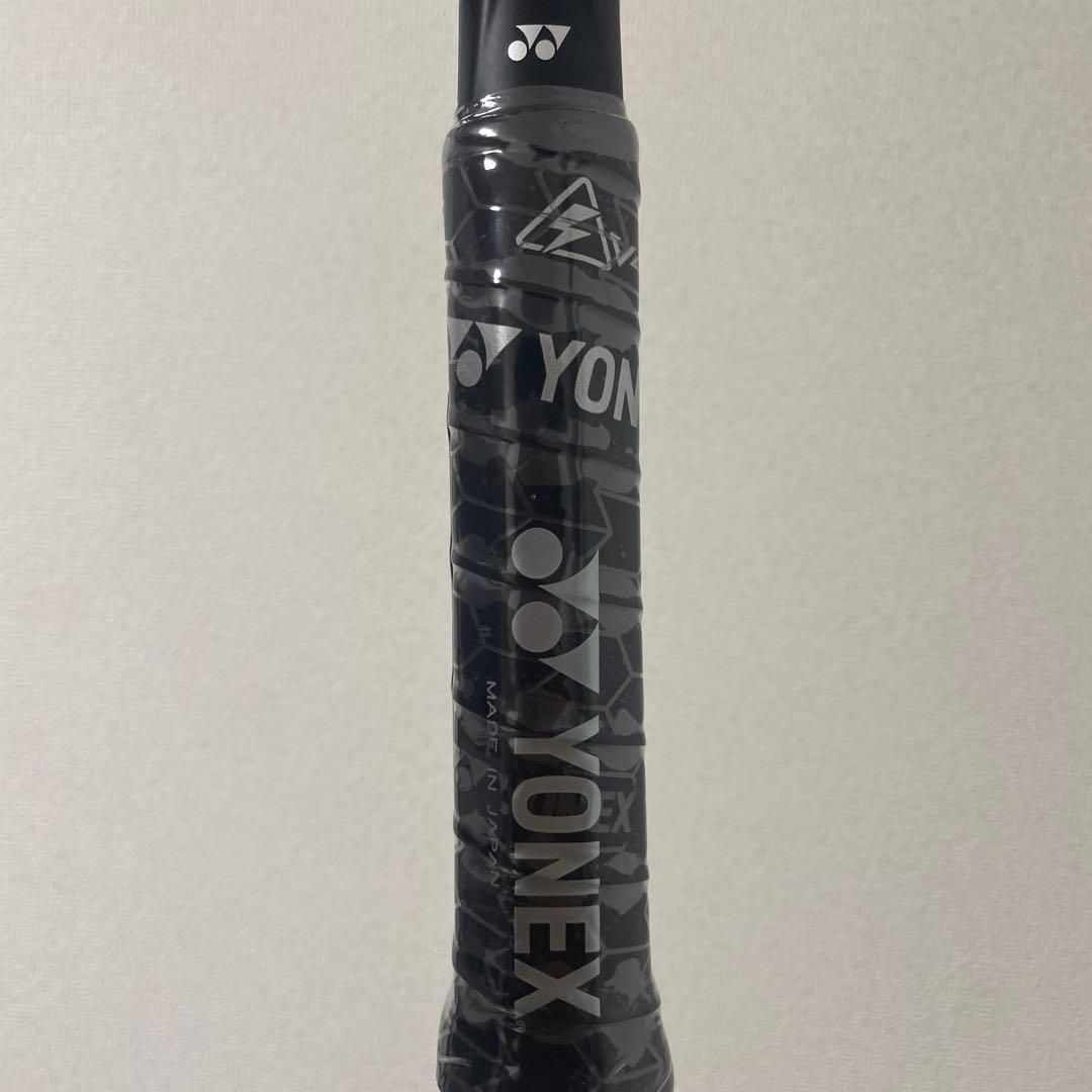 YONEX VOLTRAGE 8Vテニスラケット