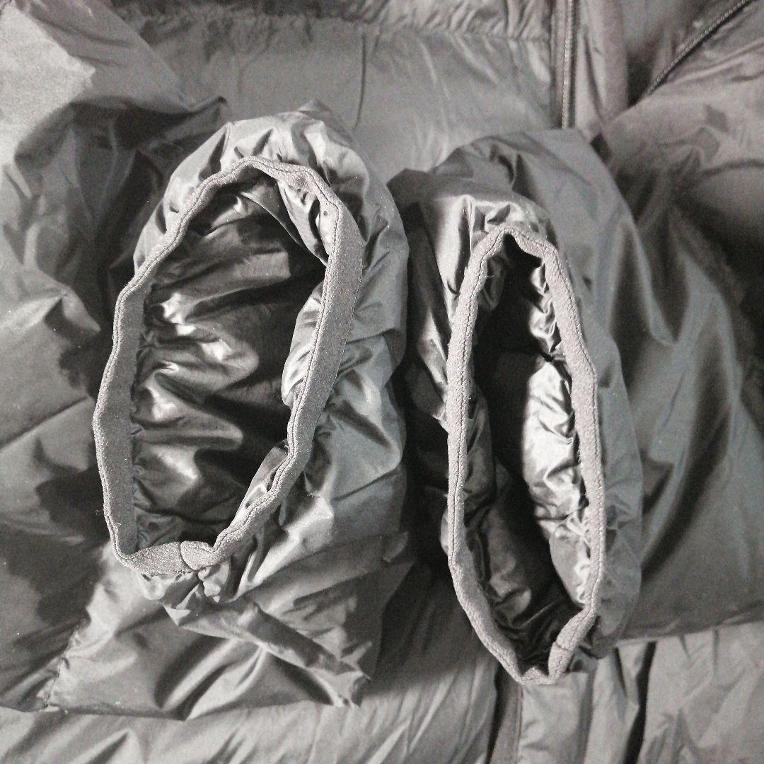 ユニクロ　ウルトラライトダウンフーデッドコート　ブラック　Ｌ