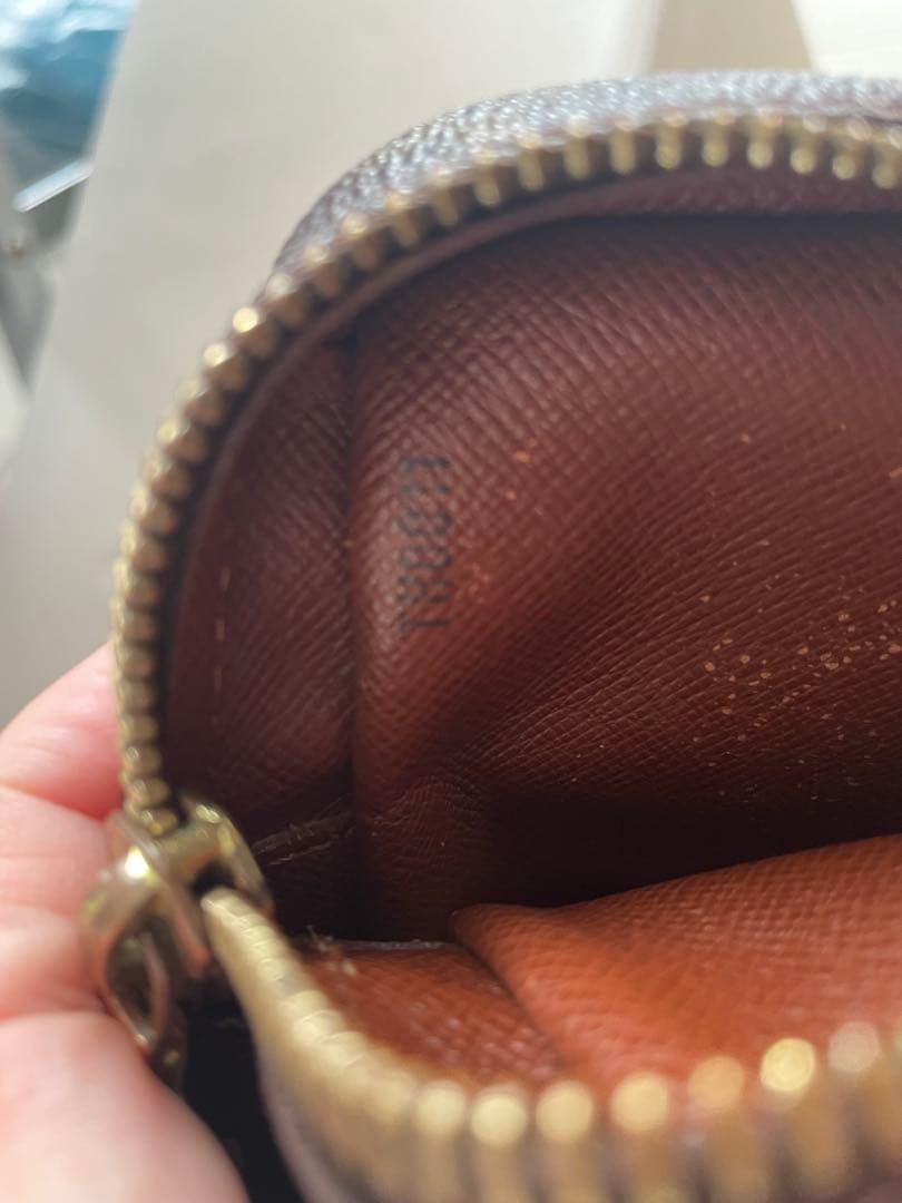 ルイヴィトンアマゾン　ショルダーバッグ