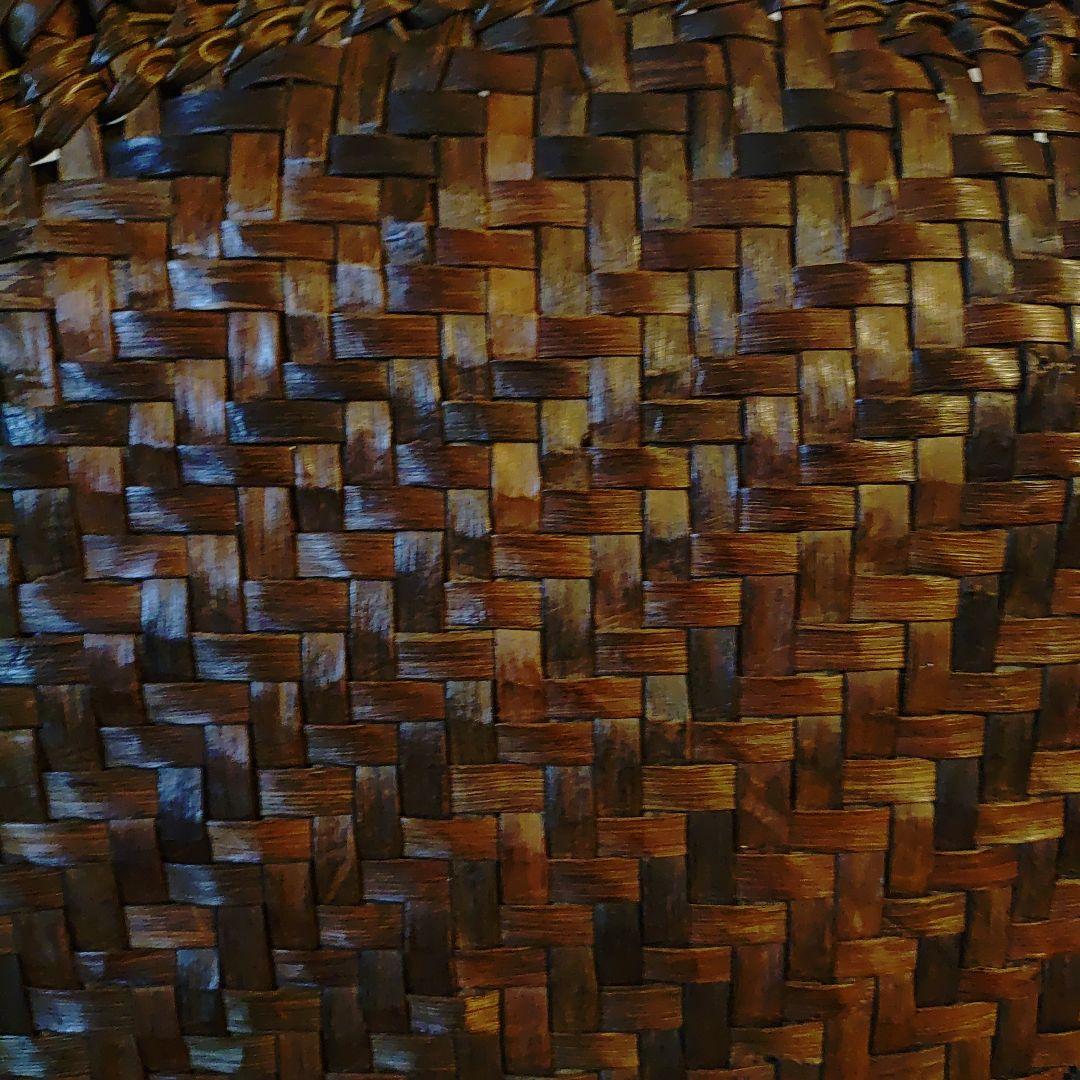 最終価格 9/15までの出品　胡桃のかごバッグ　山葡萄　胡桃