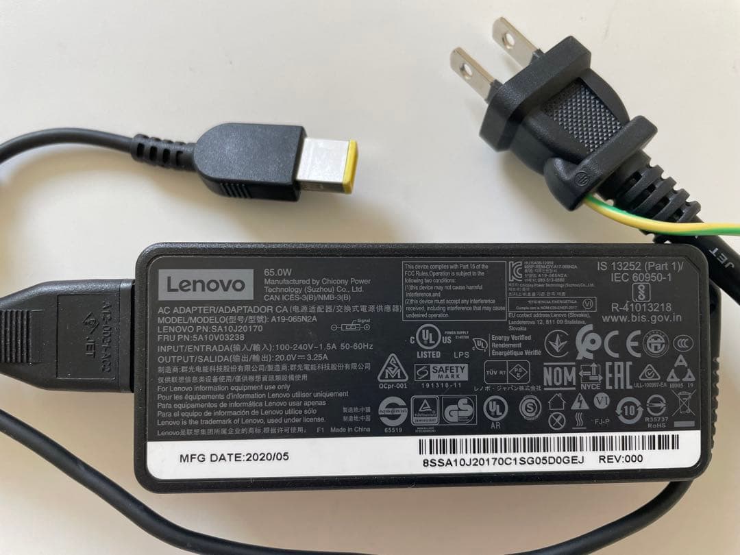 美品 Lenovo ThinkCentre M70q i3 第10世代 ミニPC