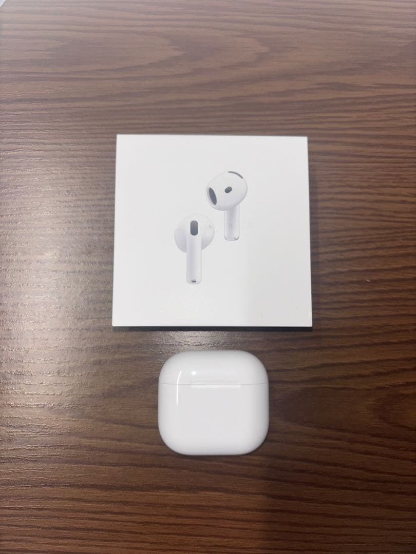 【正規品】AirPods4 充電ケース　ANC搭載