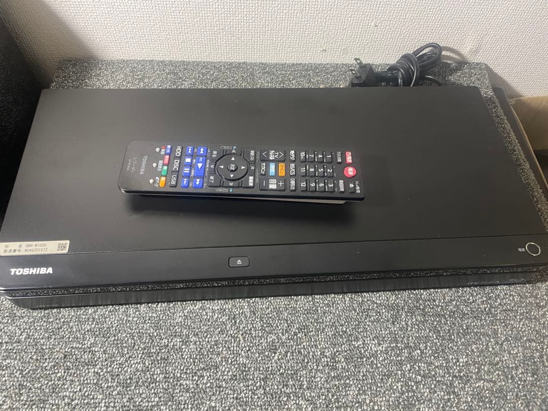 TOSHIBA ブルーレイレコーダー　DBR-W1008 2019年袋