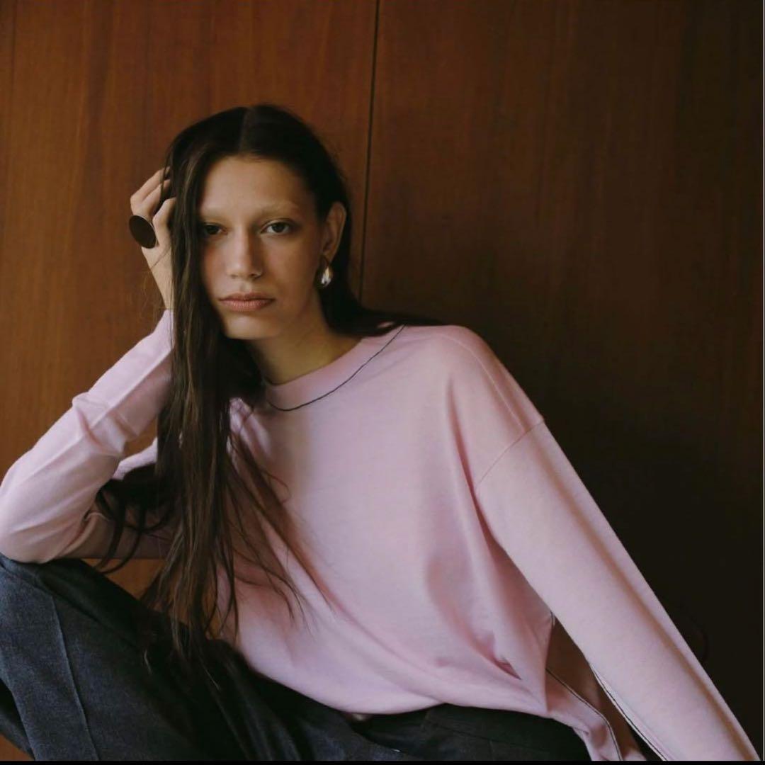 【タグ付新品未使用】lohen BY COLOR SEAM KNITピンク