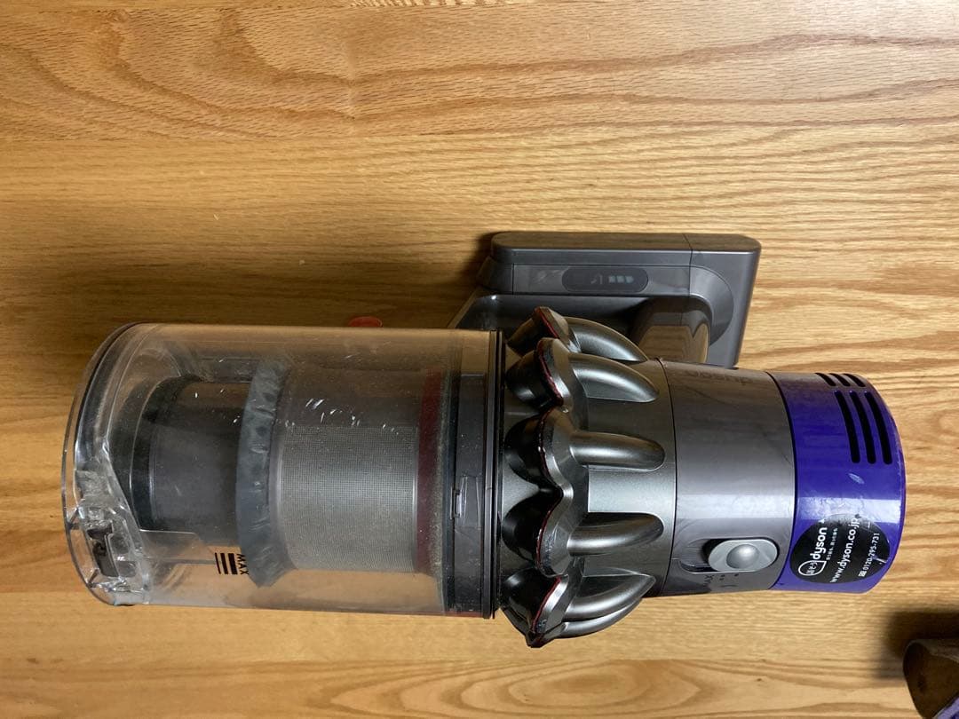 Dyson スティッククリーナー本体 各種アタッチメント付き【ジャンク】