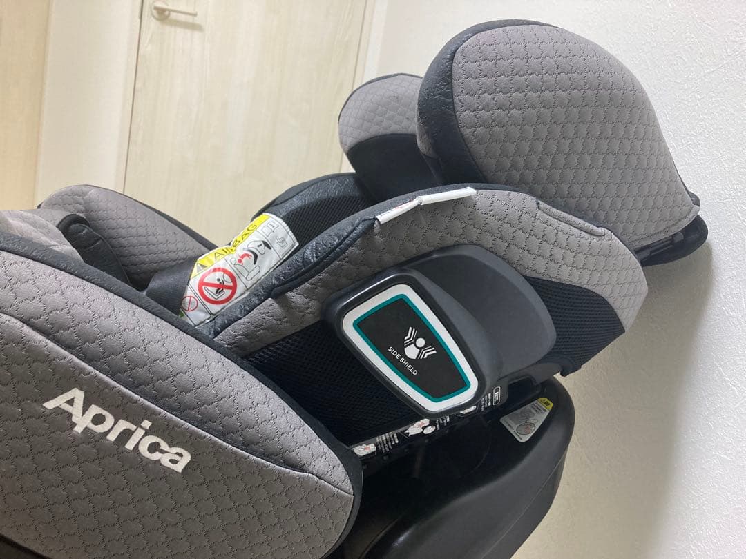 Aprica チャイルドシート ISOFIX 回転式