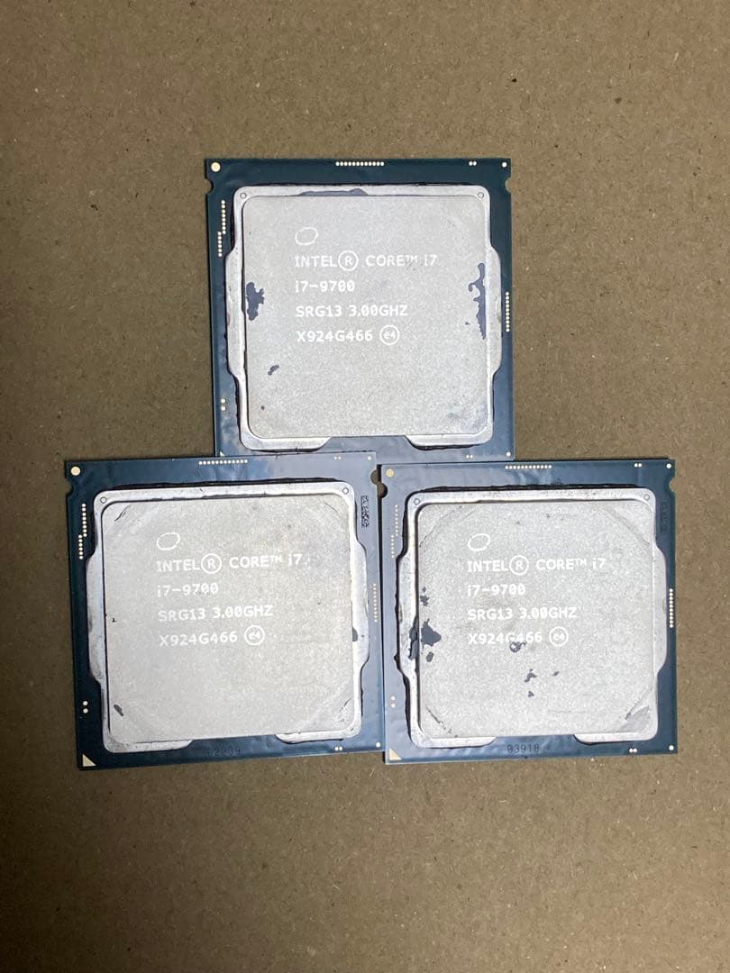 CPU i7 9700 3個