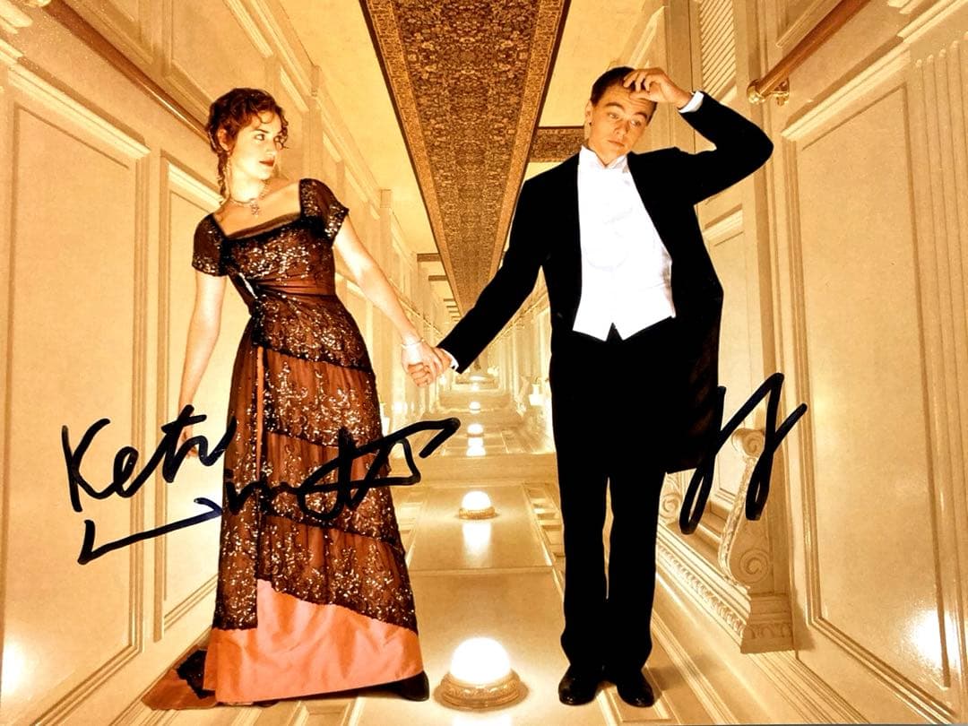 レオナルド・ディカプリオとケイト・ウィンスレット直筆サイン入り大型写真