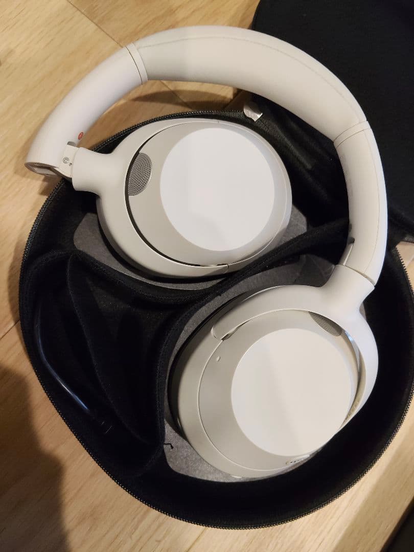 【美品/1〜2回使用のみ】SONY ULT WEAR ワイヤレスヘッドホン