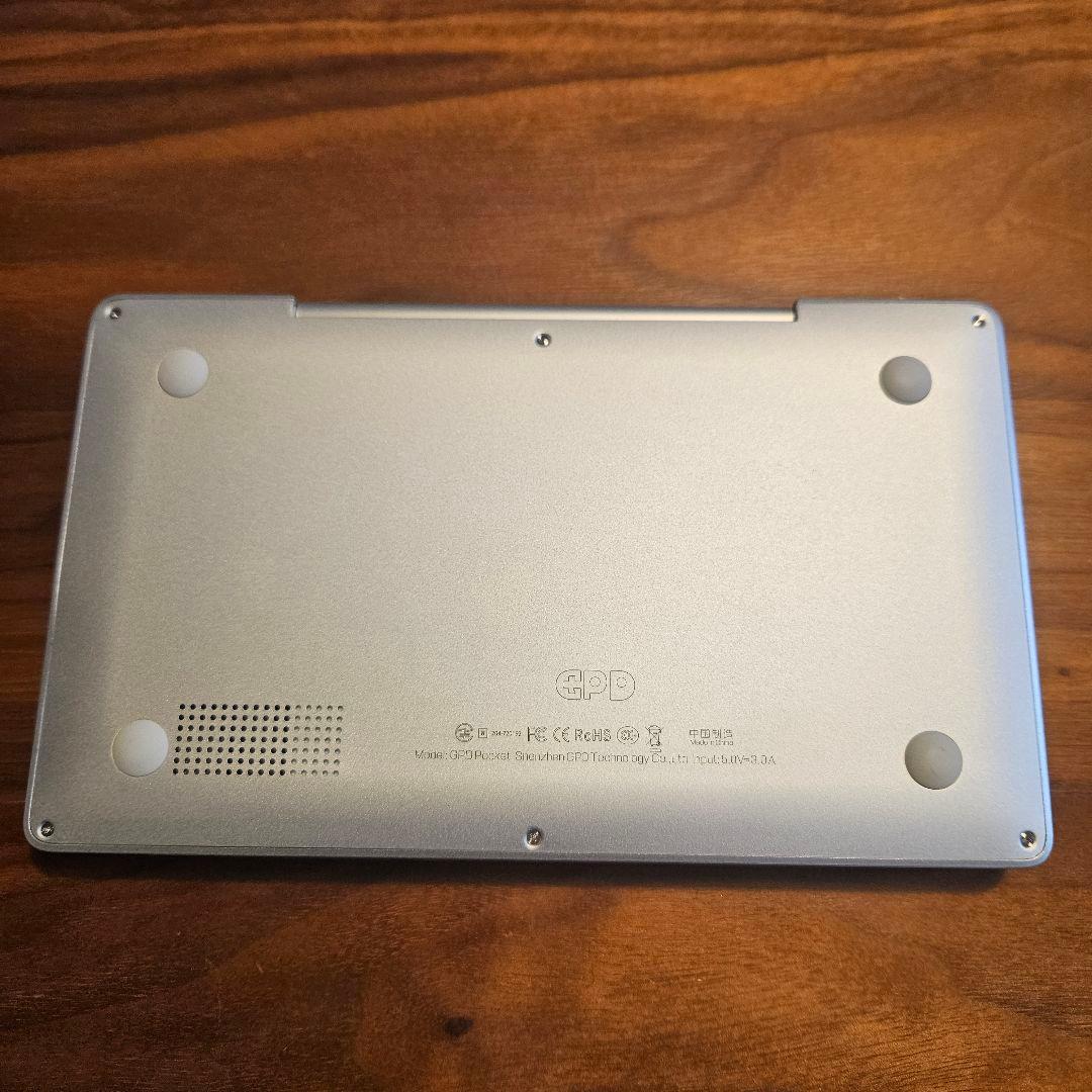 初代 GPD pocket本体＋ケース