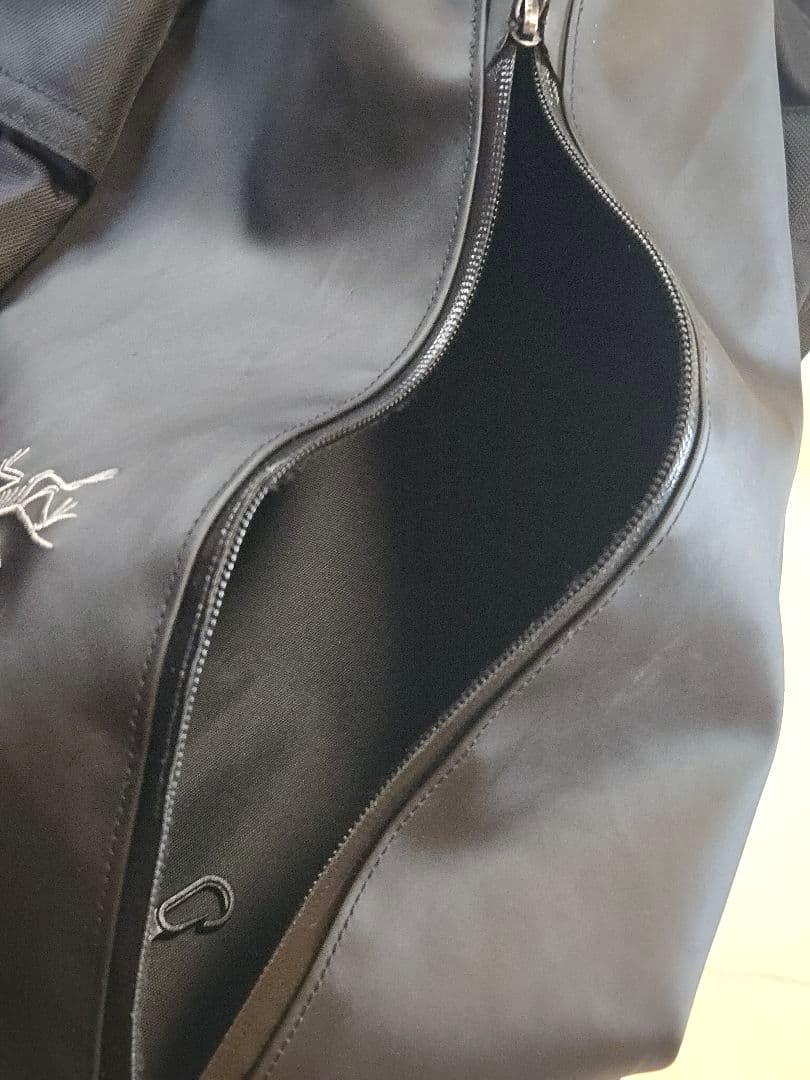 アークテリクス アロー22 ステルスブラック 銀刺繍 廃盤 レア