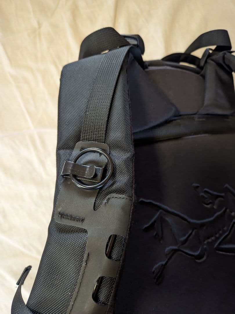 アークテリクス アロー22 ステルスブラック 銀刺繍 廃盤 レア