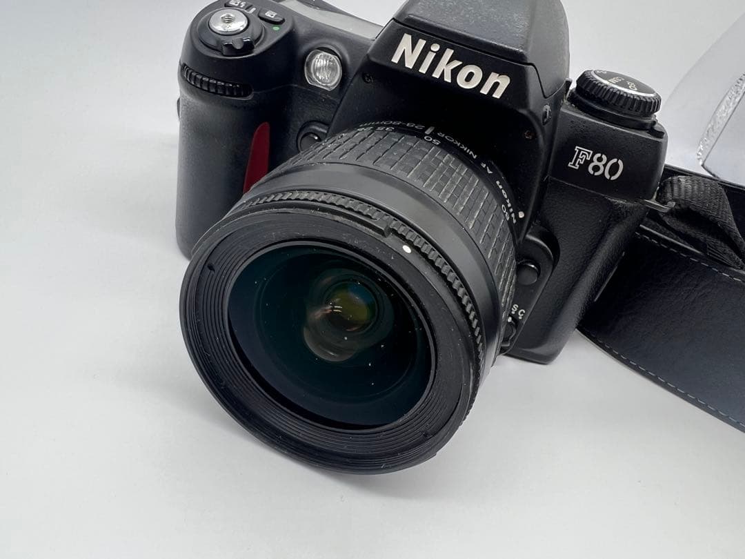 Nikon F80 フィルム一眼レフカメラ