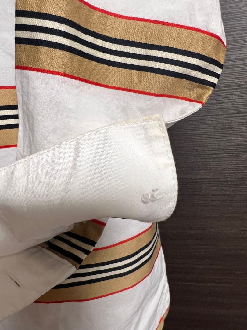 期間限定お値下げ！Burberry 長袖シャツ