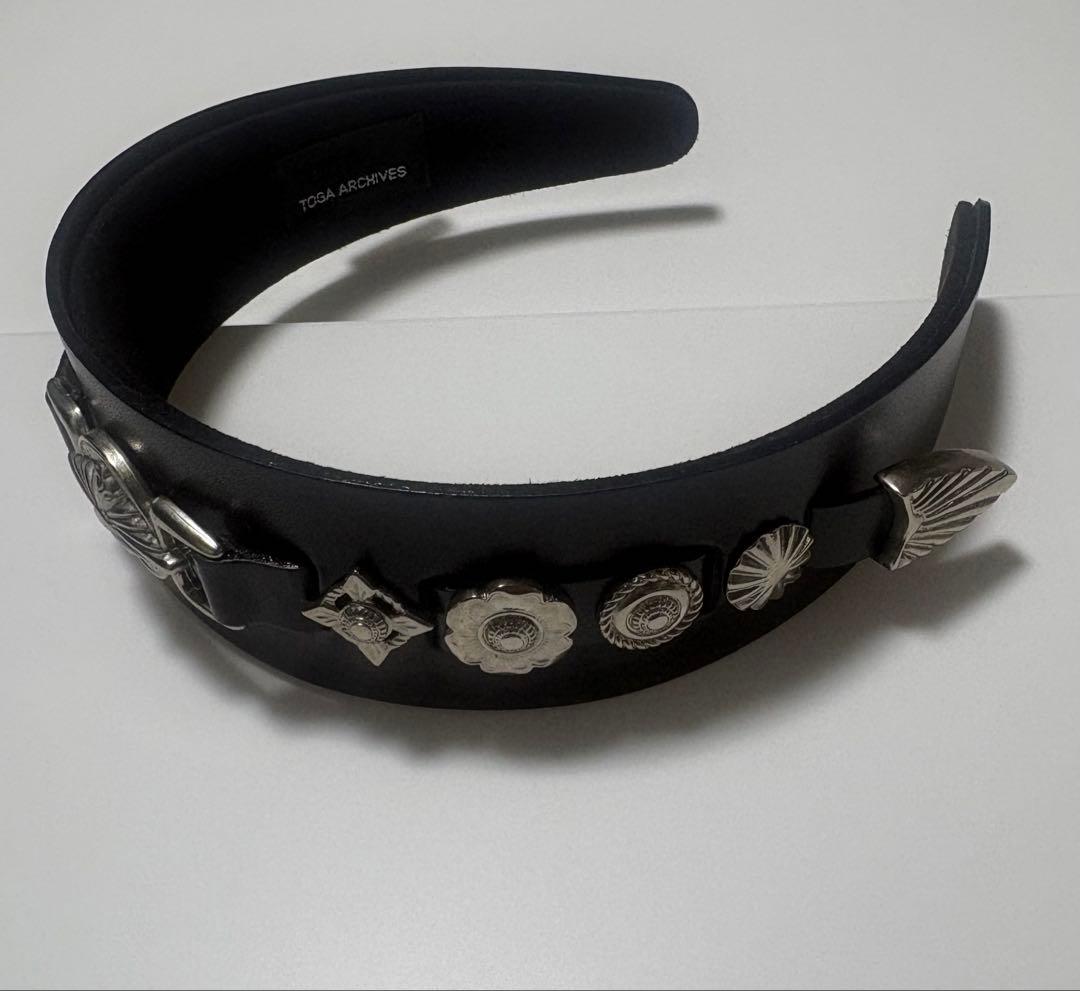 【あいちゃん】toga ブラック装飾付きヘアバンドカチューシャ