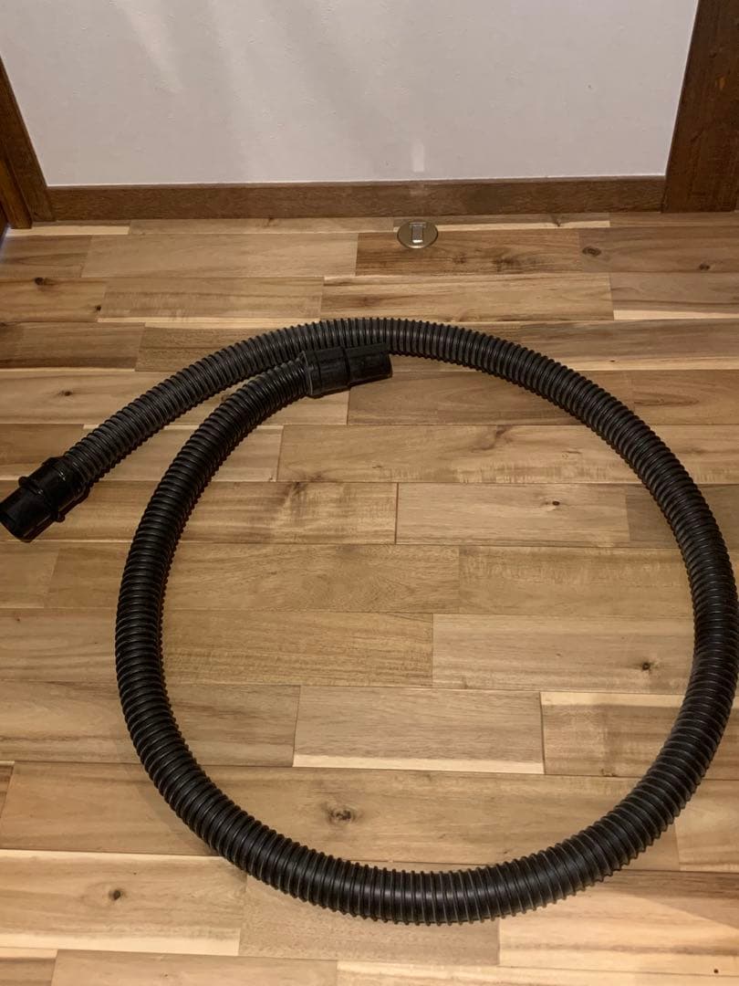 Makita 乾湿両用　集塵機　M442