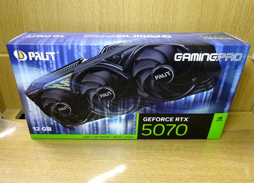 新品未開封　RTX 5070 PALIT GamingPro　即納　AI　ゲーム