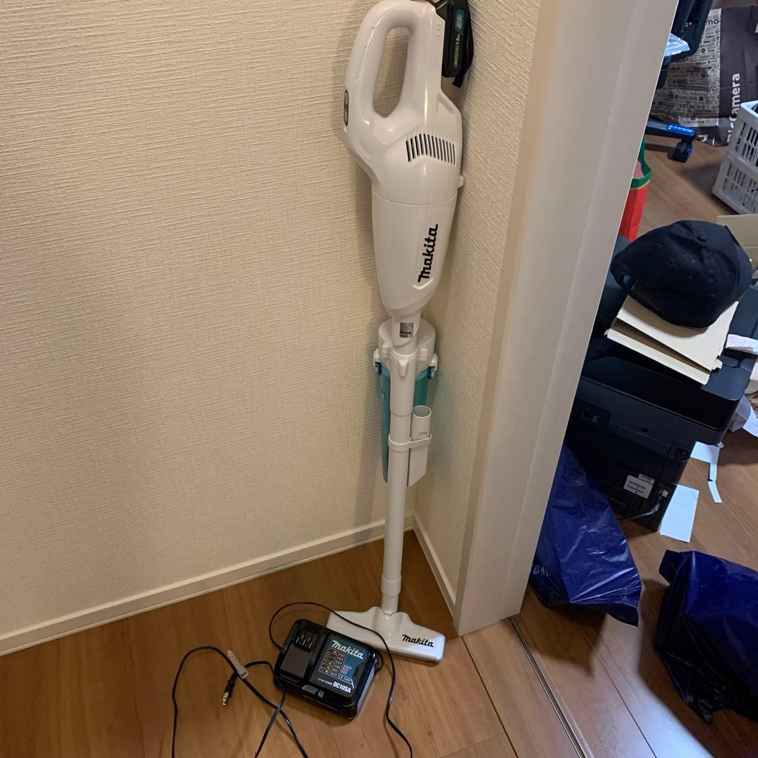 マキタCL108FD 掃除機 充電器付き10.8V