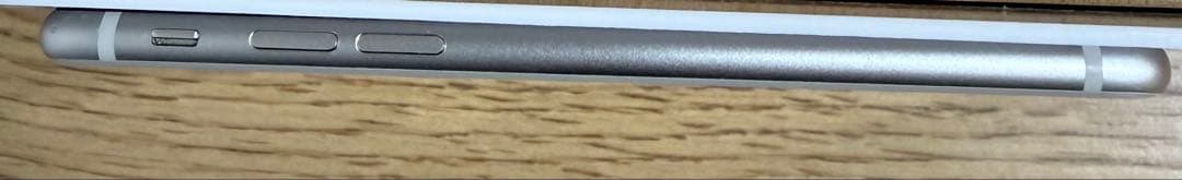 iPhone SE 第3世代 スターライト 64GB SIMフリー