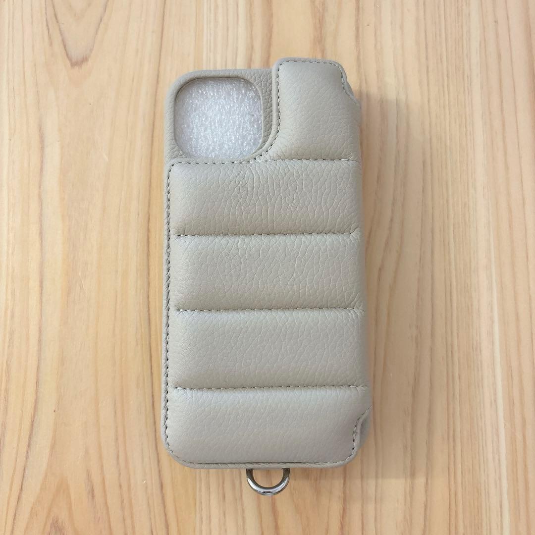 美品　demiu BALLON iPhone15 ベージュ
