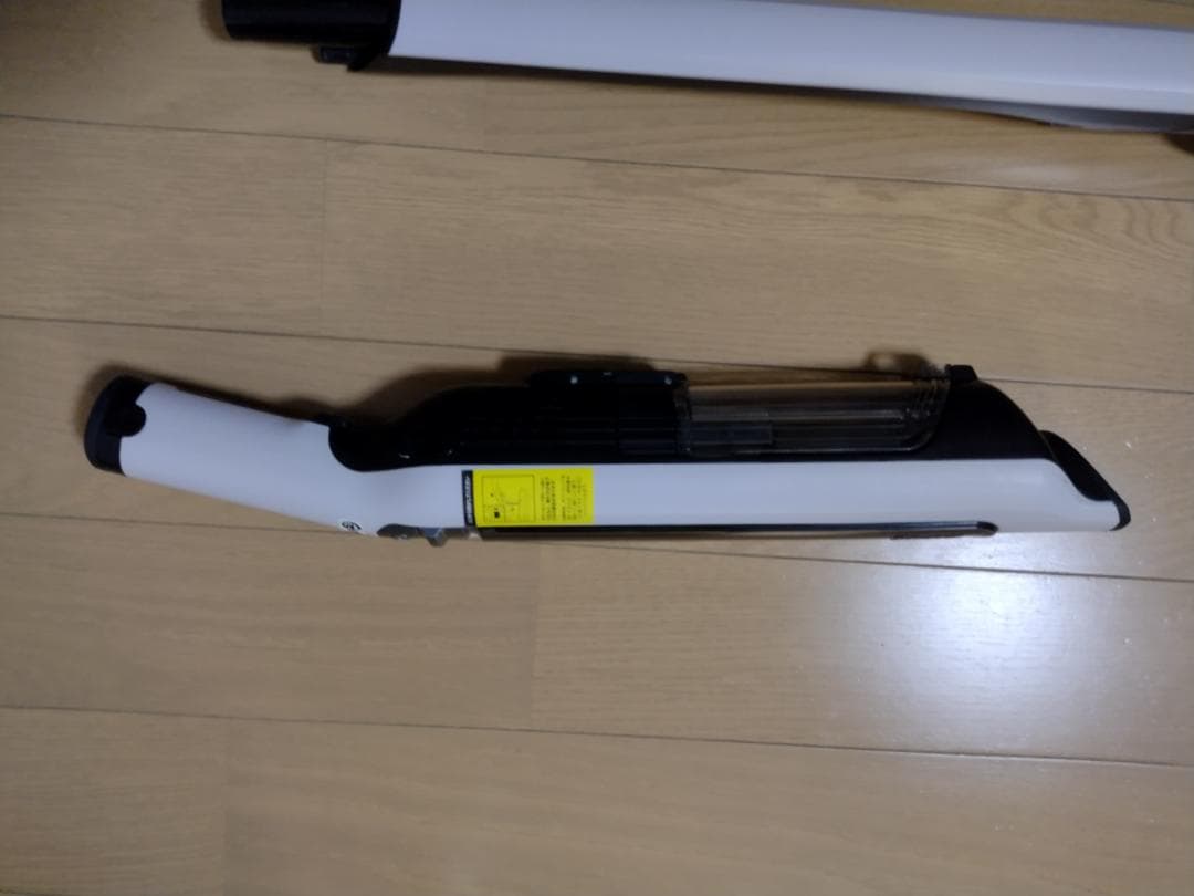 シャーク★コードレスクリーナー★CS300JWH★バッテリーの状態良好★2