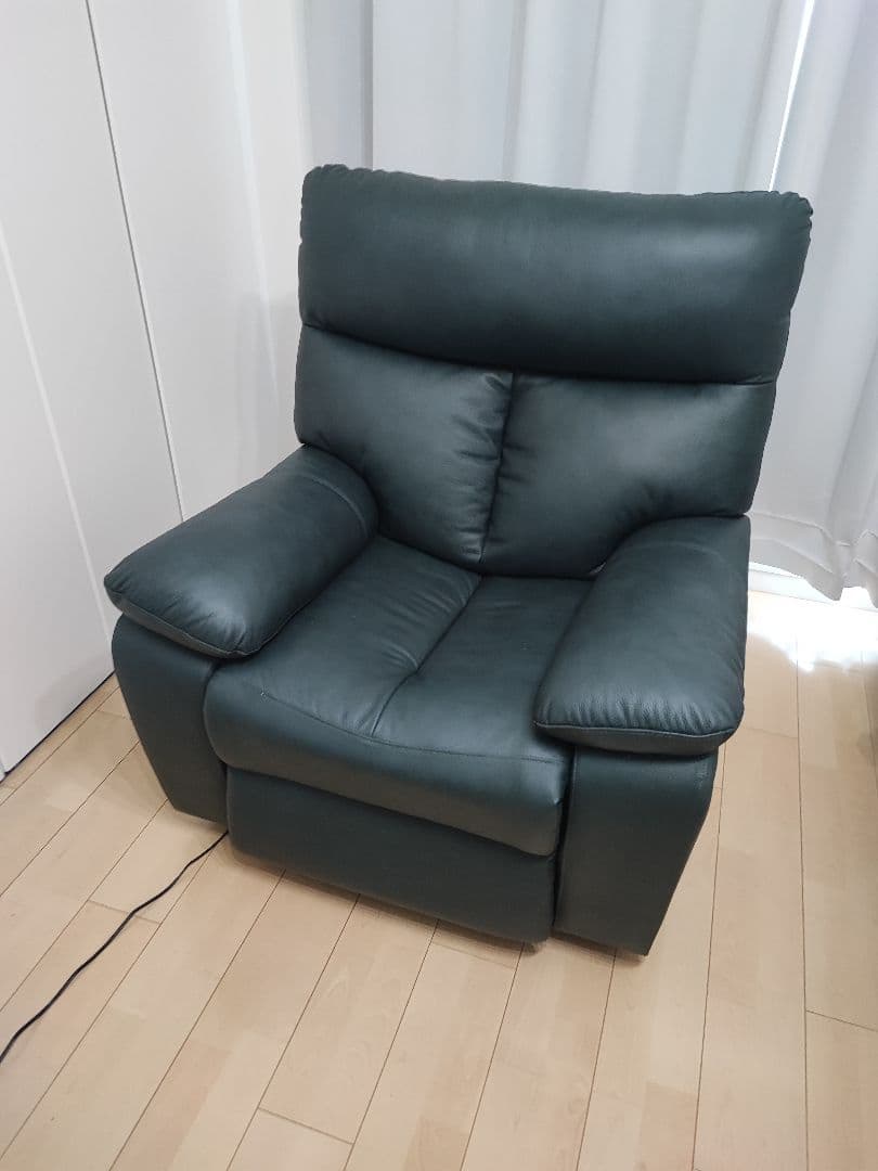 みなみ【送料込み】本革　電動リクライニングチェア