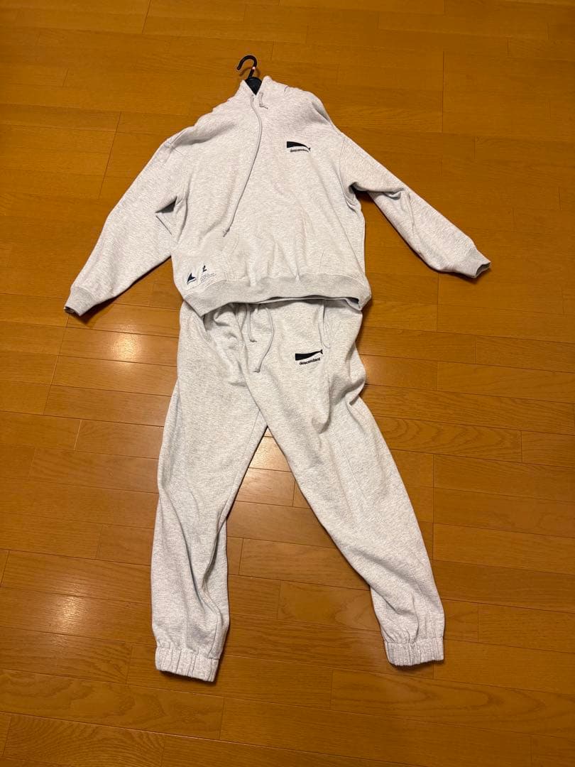 年末価格　DESENDANT 新品未使用　セットアップ　グレー　サイズ2