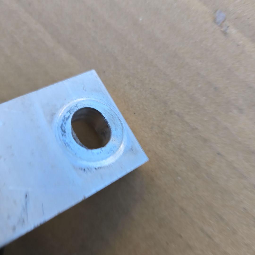 シンクデザイン　ロアアームブッシュ