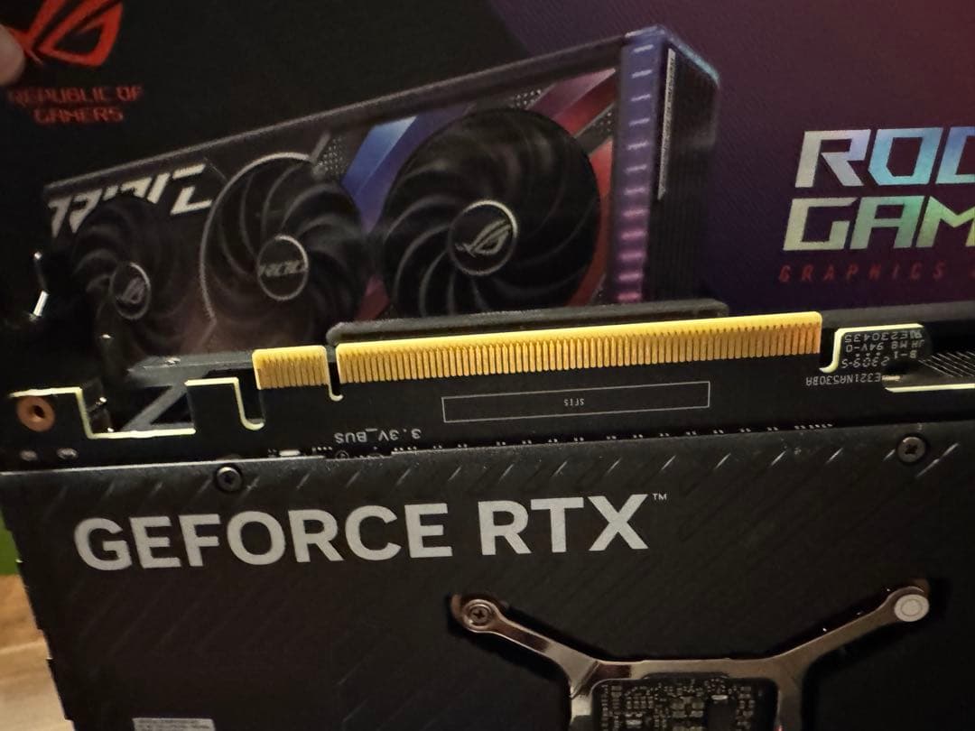 グラフィックボード・グラボ・ビデオカード ROG STRIX GeForce RTX 4070 Ti OC 12GB