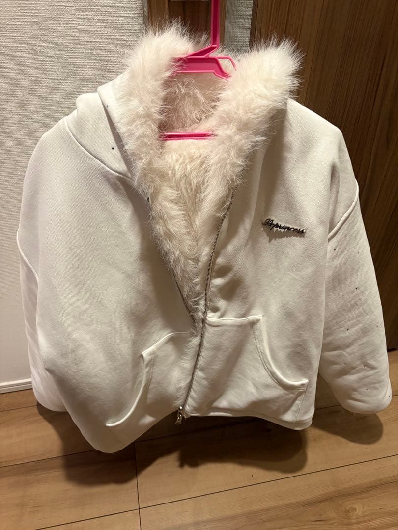ジャケット・アウター Andwang Kirakira 2way fur zip up white