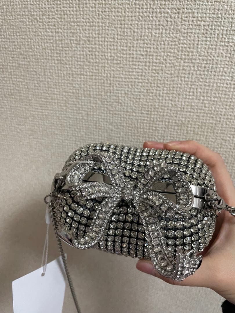 期間限定値下げsilver crystal heart clutch