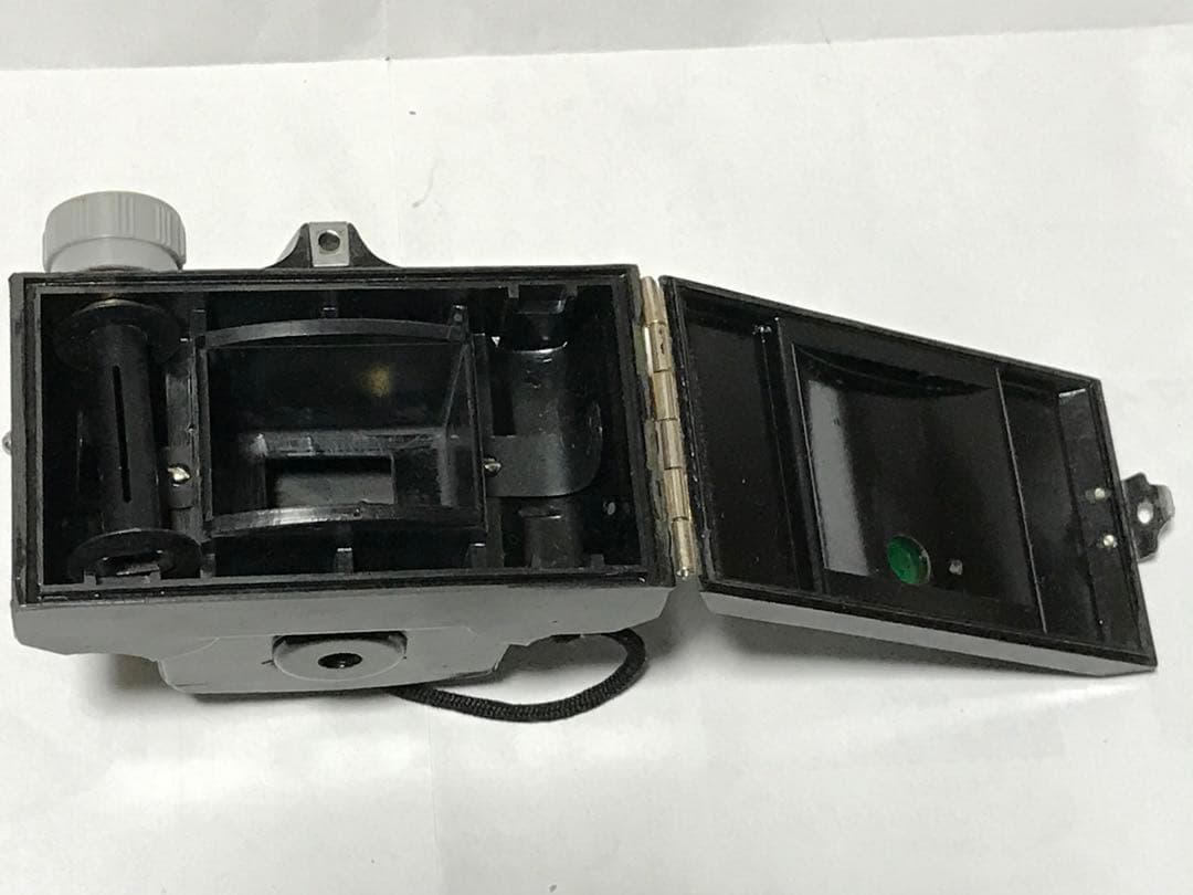 希少な昭和レトロカメラ『Ebony 35 De luxe』ヴィンテージの魅力！