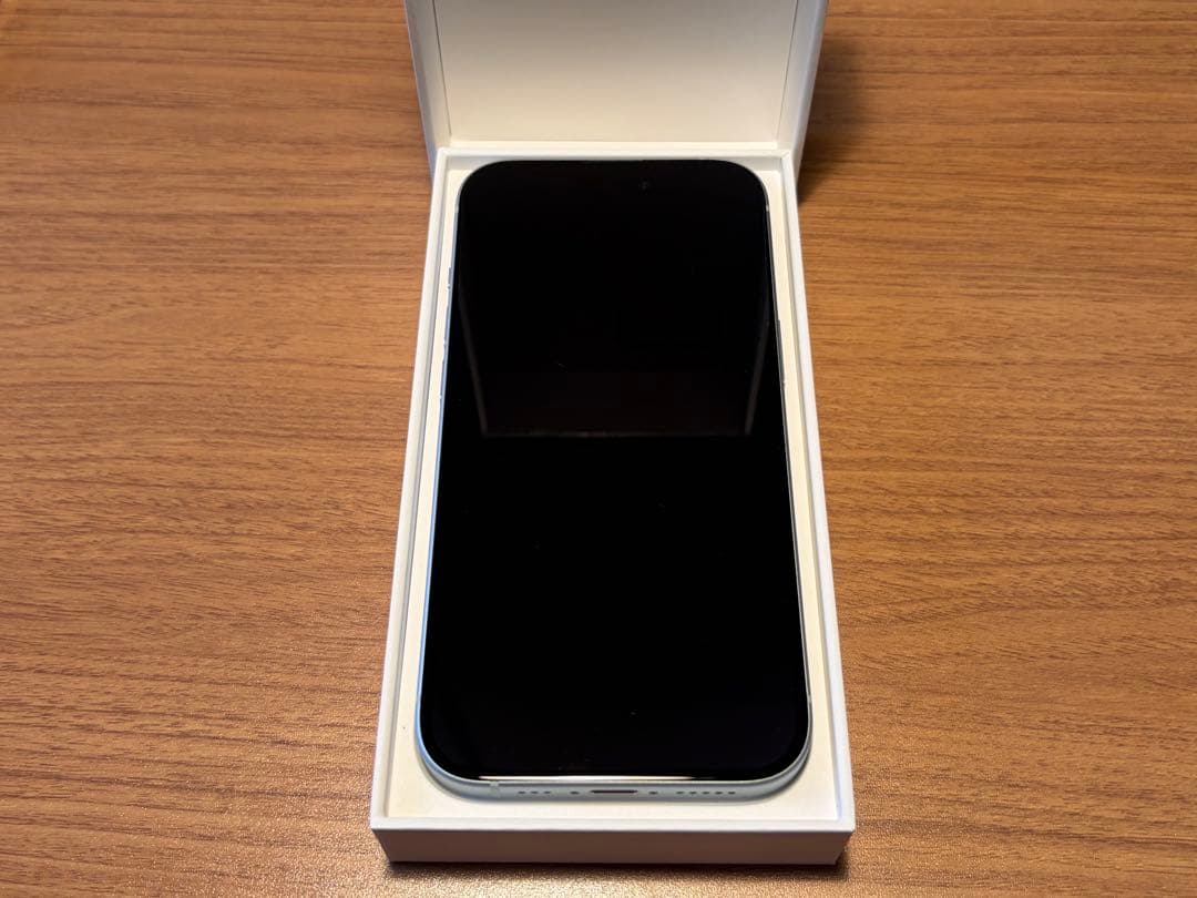 【美品】iPhone 15 128GB ブルー SIMフリー ケース＆フィルム付