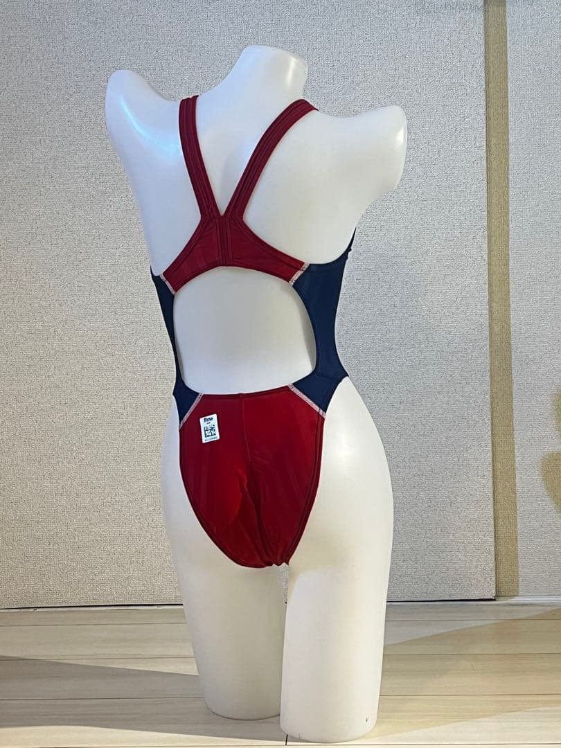 ハイカットハイレグ競泳水着（Mサイズ？）