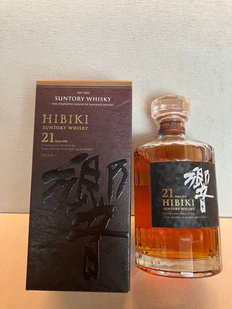 Hibiki 21年 ウイスキー 箱入り