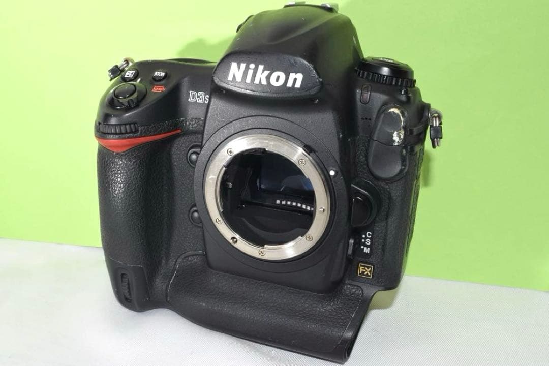 Nikon D3s ボディ ☆送料無料☆