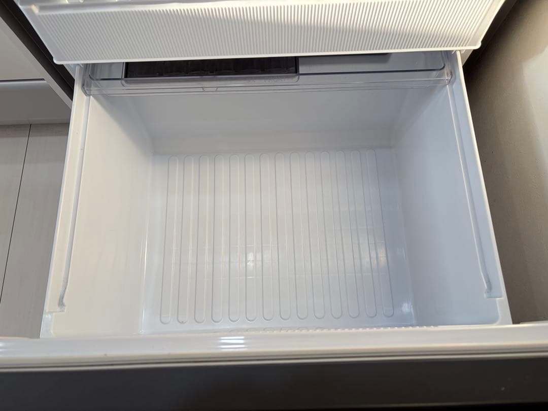 2018年製 551L シャープ 5ドア冷凍冷蔵庫 SJ-WX55E