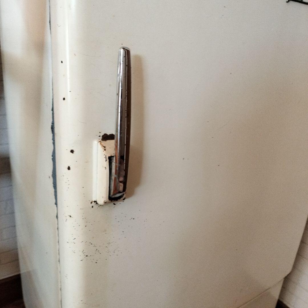 レトロ　ビンテージ冷蔵庫 　東芝